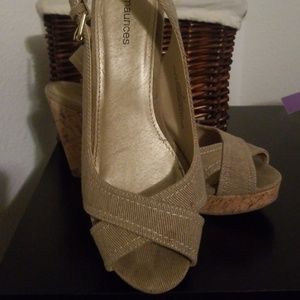 Canvas wedges
